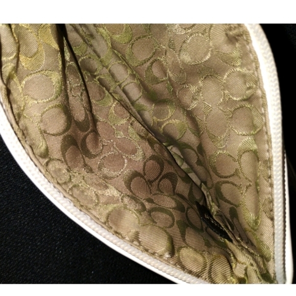 Coach Multicolor Polka Dot White Leather Zipper Closure Wristlet - Picture 9 of 12